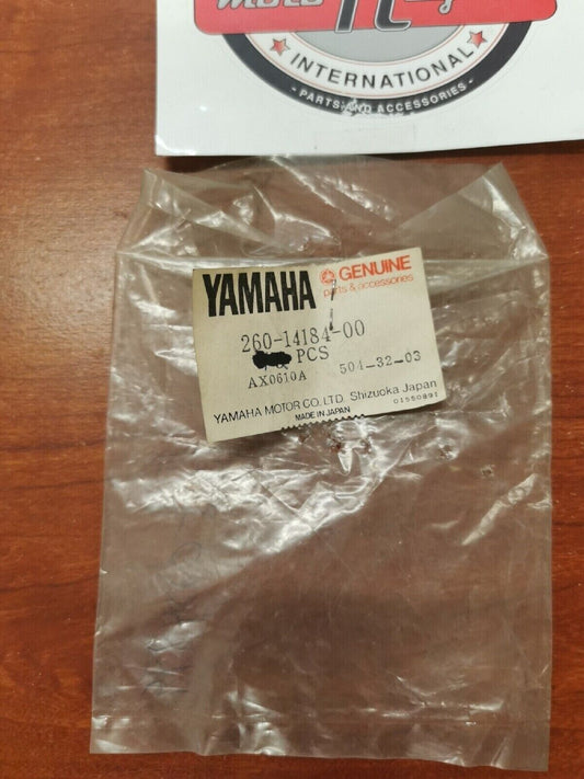 NEW NOS Yamaha FS1 FLOAT CHAMBER GASKET 260-14184-00-00 Y76