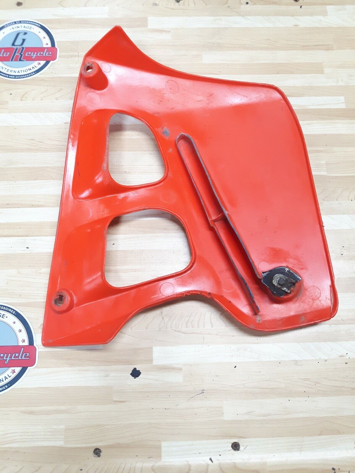 Honda CR250R 1990 left side radiator fuel tank cover panel shroud