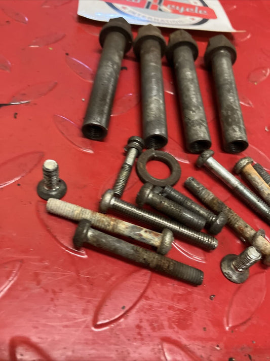 Suzuki RV125 1973 engine motor crankcase cover cylinder head hardware nut bolt