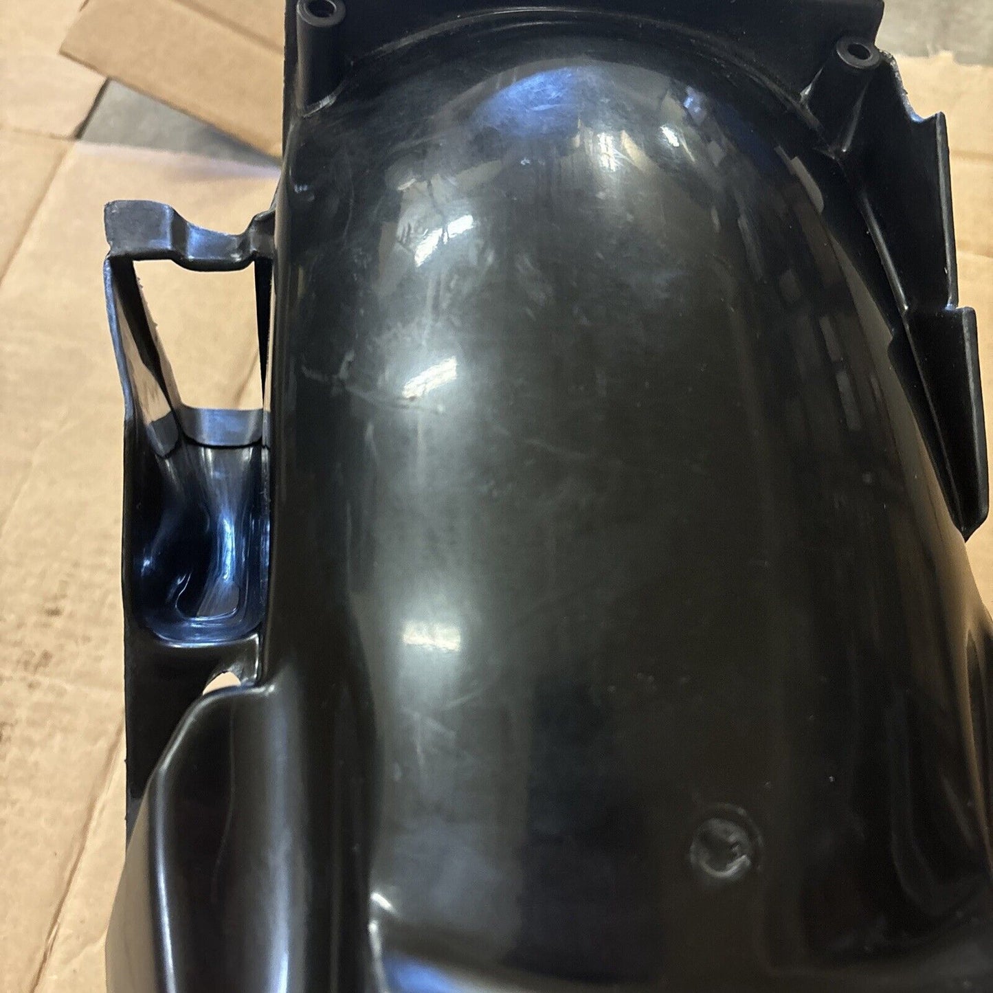NOS UF0 PLAST REAR FENDER BLACK KT03042-001