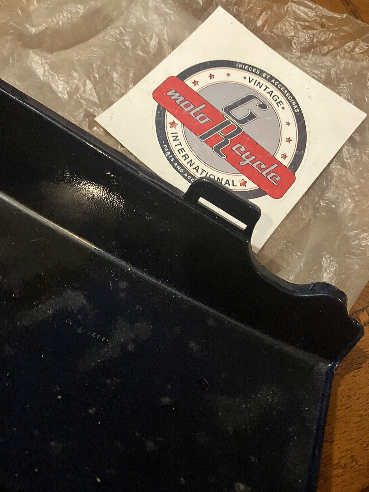 NOS Suzuki GT380 GT550 1973 - 1977 LEFT SIDE COVER PANEL 47211-34100-03F S34