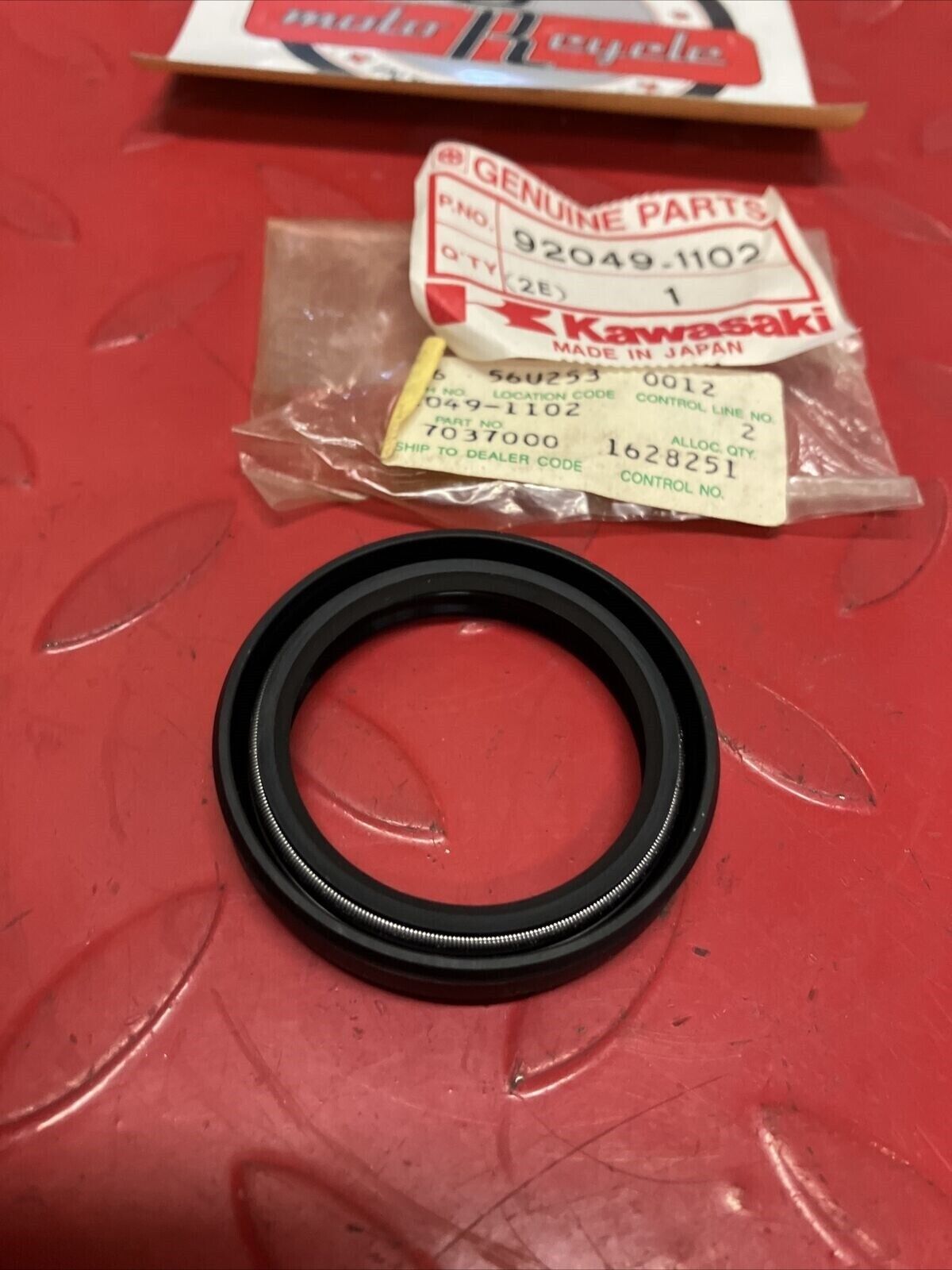 NOS KAWASAKI FRONT FORK OIL SEAL 92049-1102 K19
