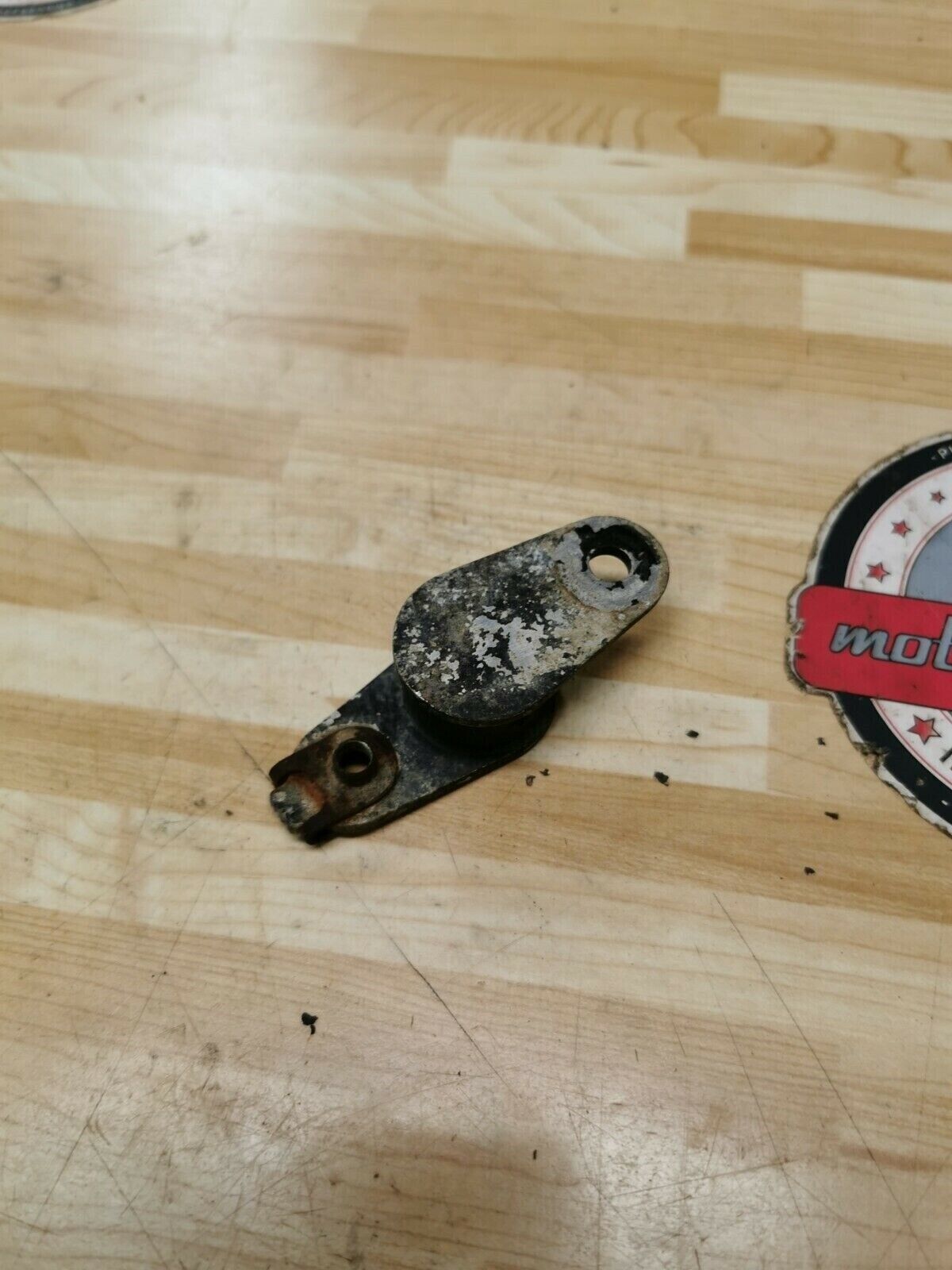 Honda CR125R 1986 Front exhaust muffler pipe header bracket hanger chamber stay