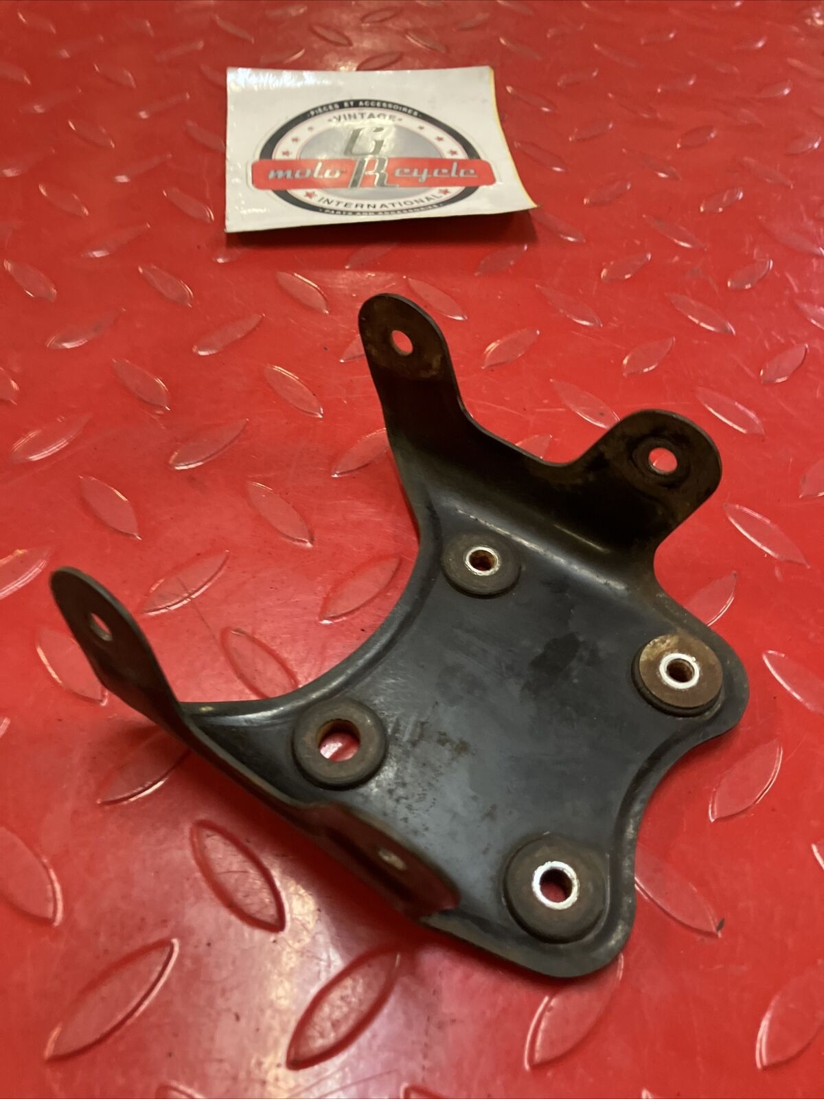 Kawasaki G5 1972 Front fender mounting plate bracket brace