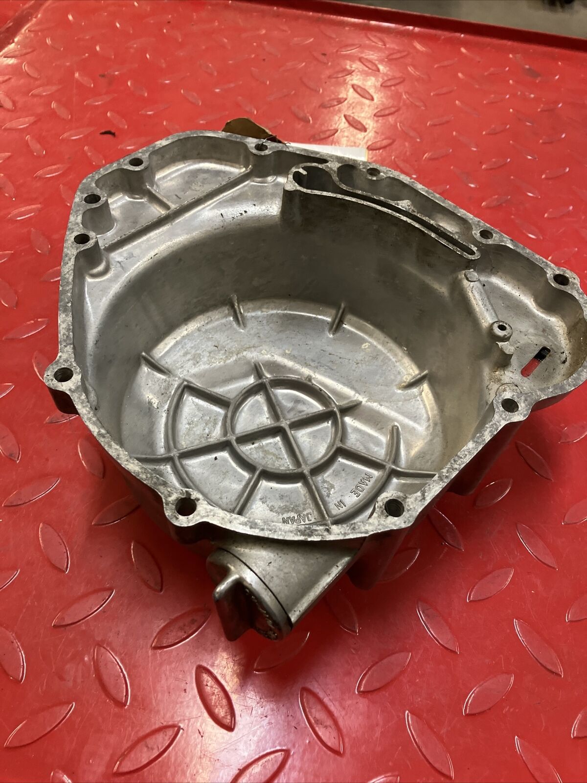 Kawasaki KZ650 KZ750 right crankcase clutch cover U1