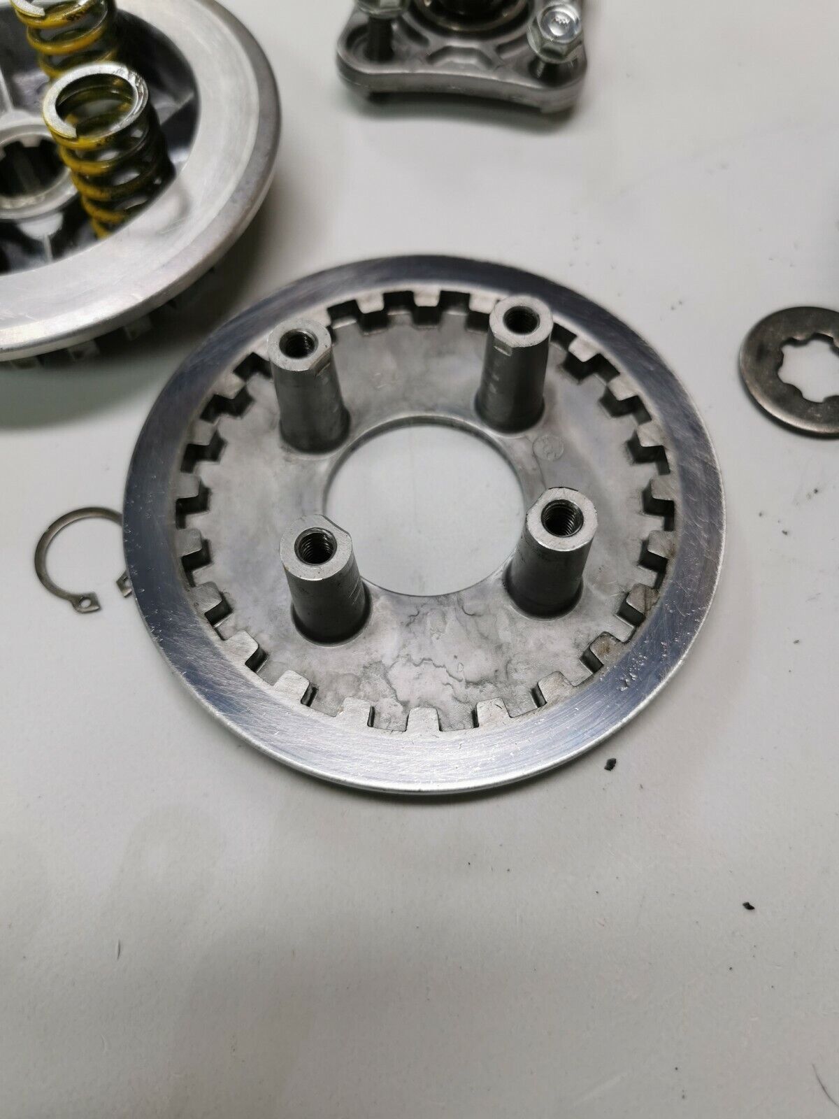 Honda XR80R 1993 clutch basket hub pressure plate 22100-149-000 22121-115-010