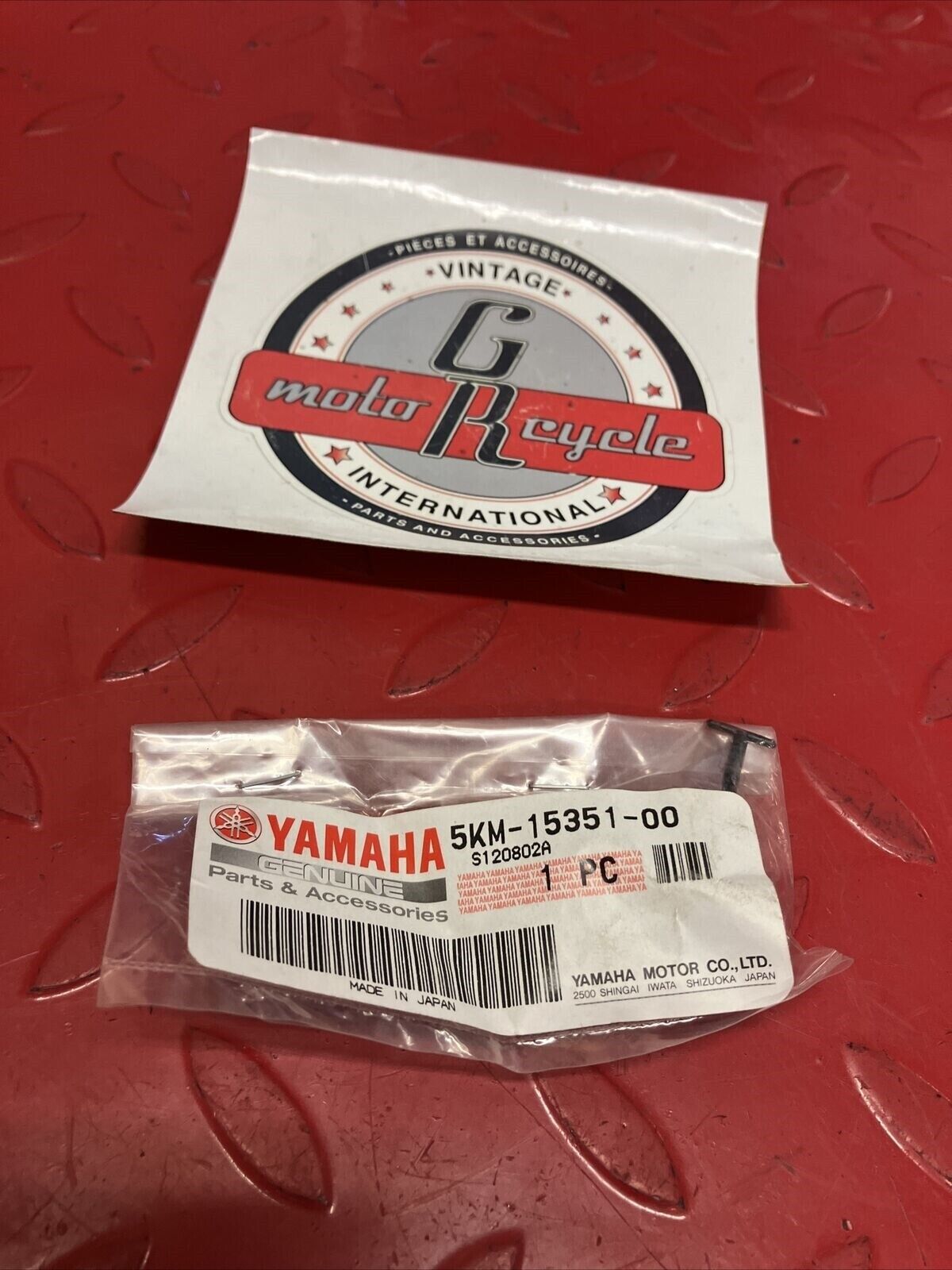 NOS YAMAHA DRAIN PLUG 5KM-15351-00-00 Y61