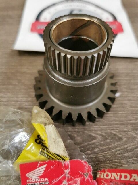 NOS HONDA ATC250ES TRX250 TRX300 Clutch Drive Gear 23120-HC4-750 H112