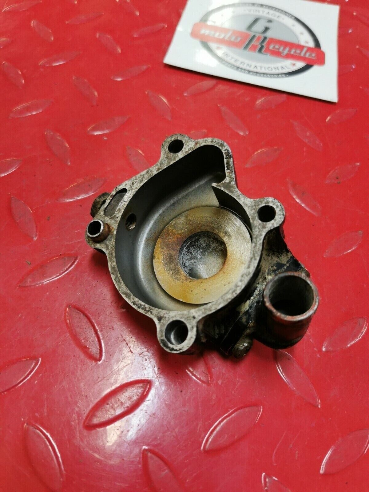 Suzuki RM125 1982 waterpump water pump cover 1981 - 1985