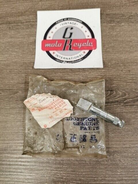 NOS BRIDGESTONE 90 100 REAR BRAKE PANEL CAM 7351-3110 B1