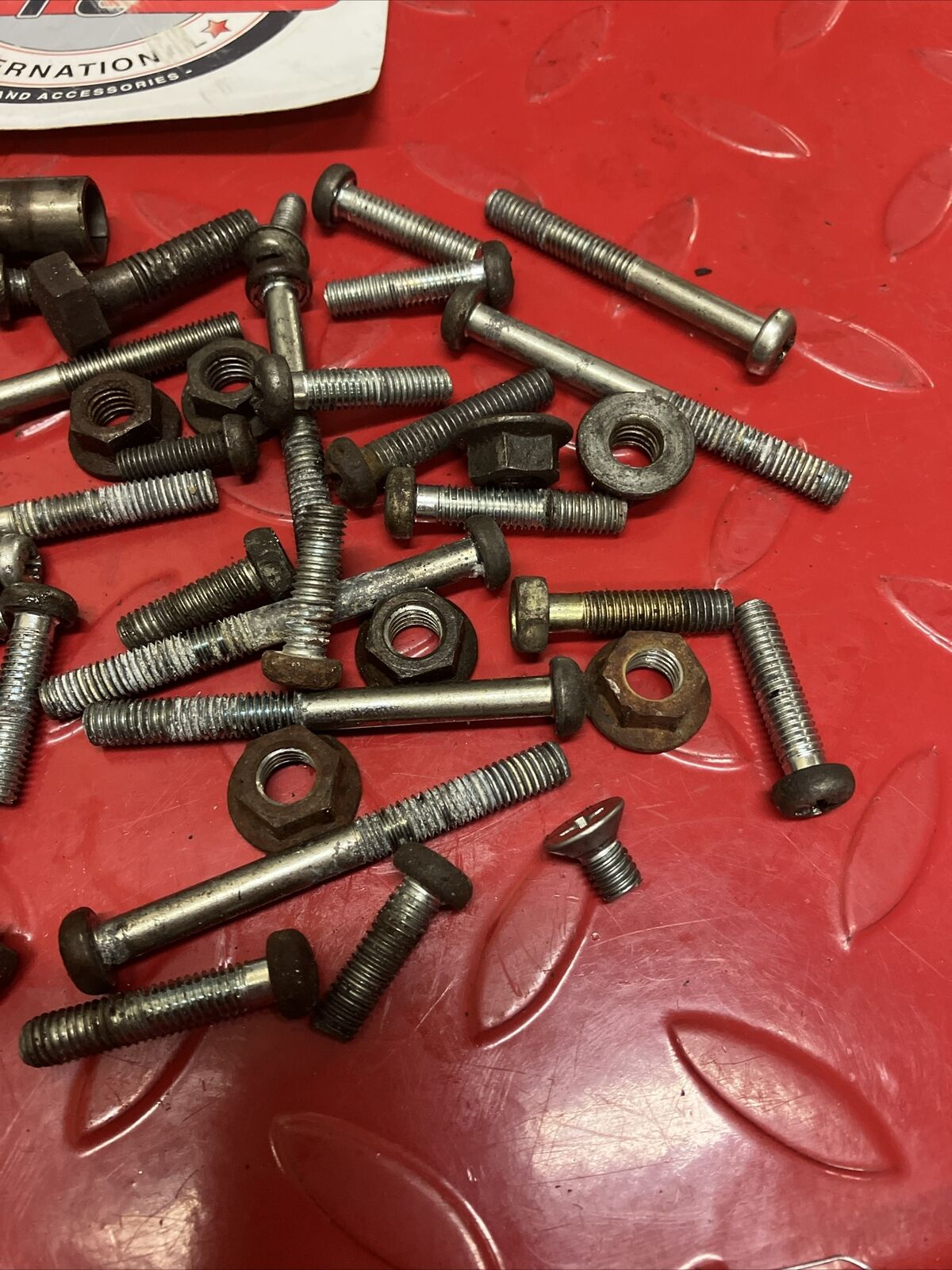 Suzuki DS100 1980 engine motor crankcase / cover hardware cylinder bolt nut