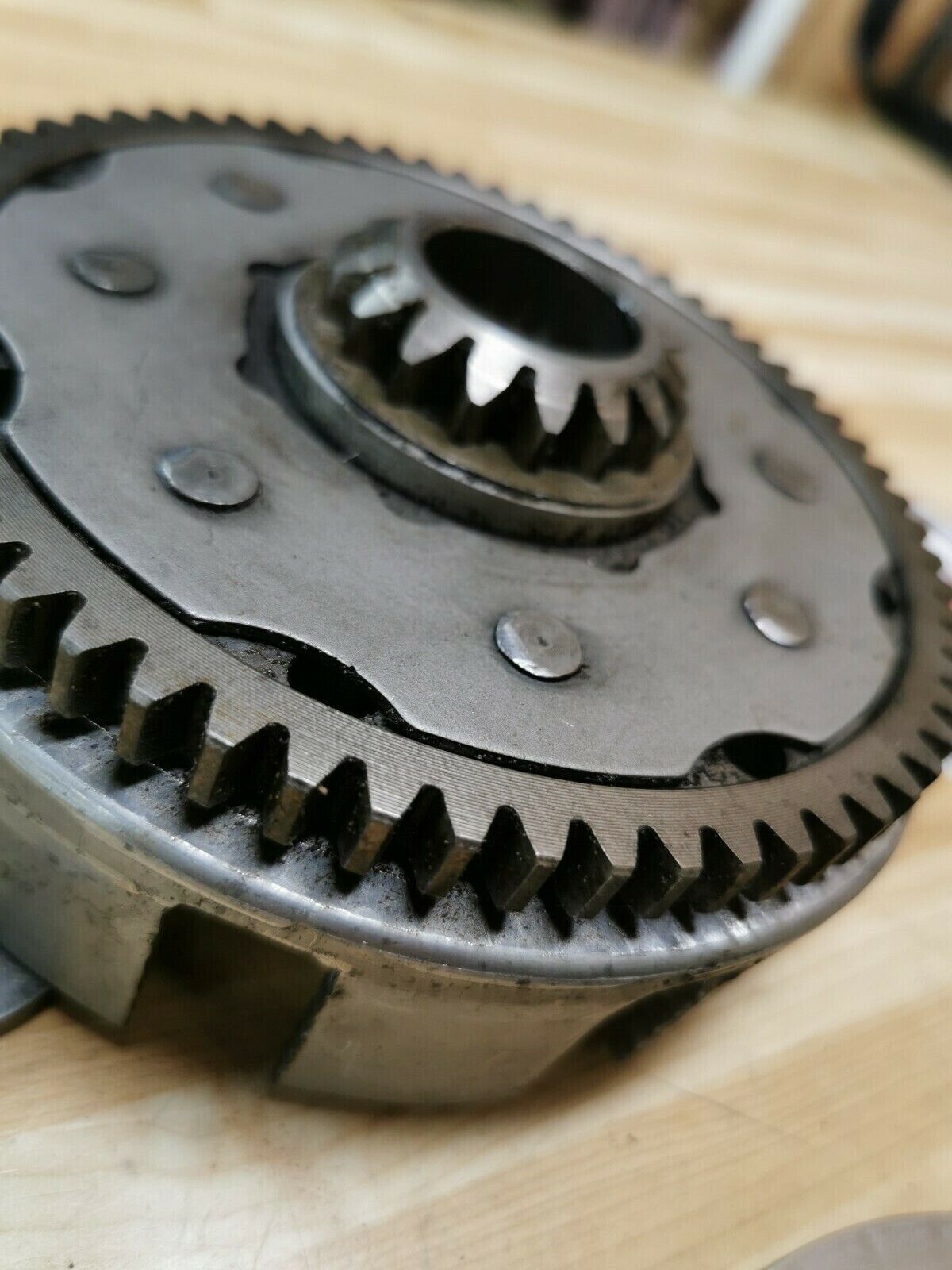 Honda CR125R 1984 complete clutch basket hub center pressure plate 22100-KA3-740