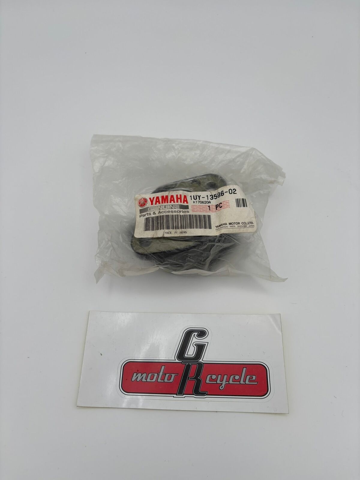 YAMAHA CARBURETOR JOINT 1UY-13586-02-00