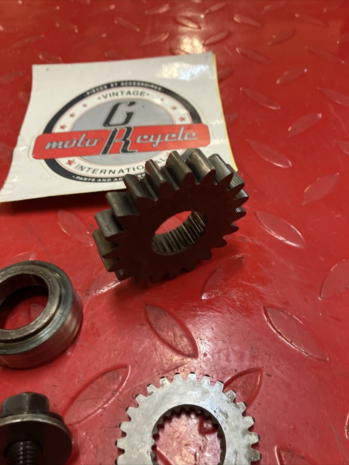 Honda CR250R 1982 primary water pump drive gear 19231-KA4-000