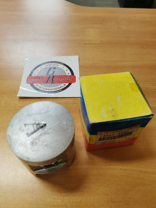 NOS KAWASAKI JS650 JB650 JS300 JF650 PISTON ENGINE 13001-3705 K6