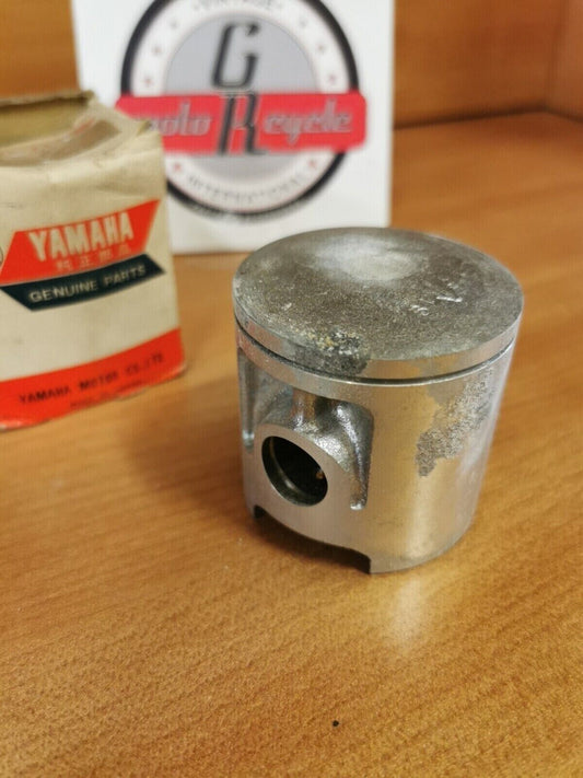 NOS YAMAHA YZ125 1974 - 1977 PISTON STD SUPERCEDED BY 537-11631-02-96 Y46