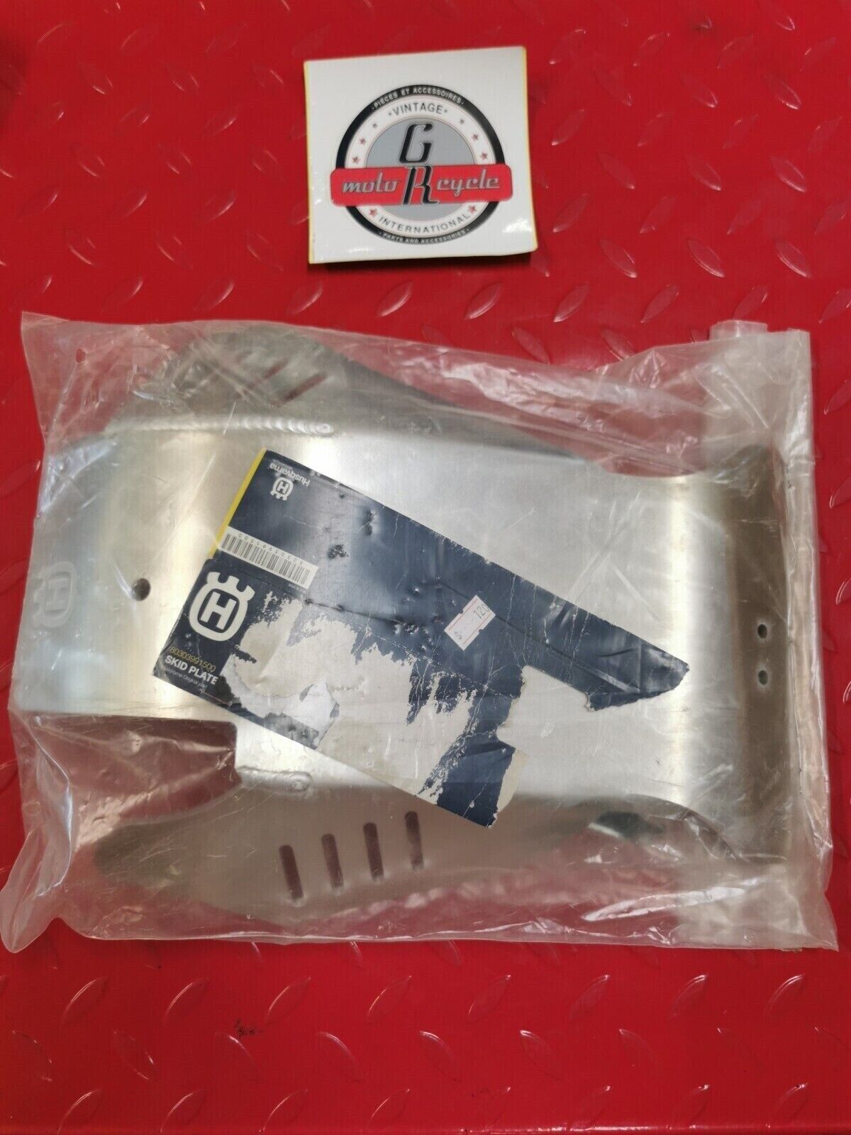 NOS HUSQVARNA TE TC 250 300 Aluminum Skid Plate KIT 80303991500 A1