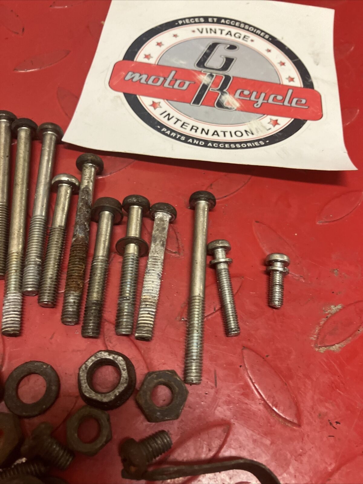 Suzuki TS125 1977 engine motor crankcase cover cylinder head hardware nut bolt
