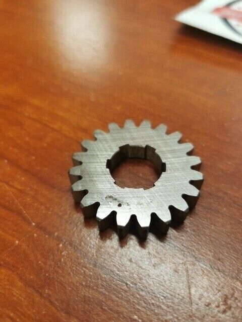 NOS Honda CA160 CB125 CB160 CL160 20T PRIMARY DRIVE GEAR QTY.1 13611-216-010 H71