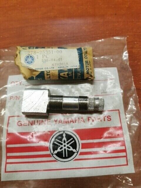 NOS Yamaha 1974 RD250 RD350 CAMSHAFT 278-25351-00-00 SUB 4L0-25351-00-00 Y167