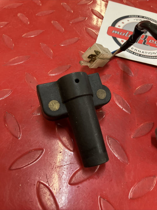 Yamaha XV500 1983 Virago 500 ignition switch helmet holder with key