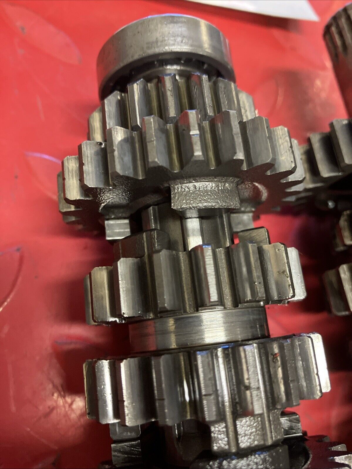 Suzuki RM125 1983 Transmission mainshaft countershaft gear shaft axle