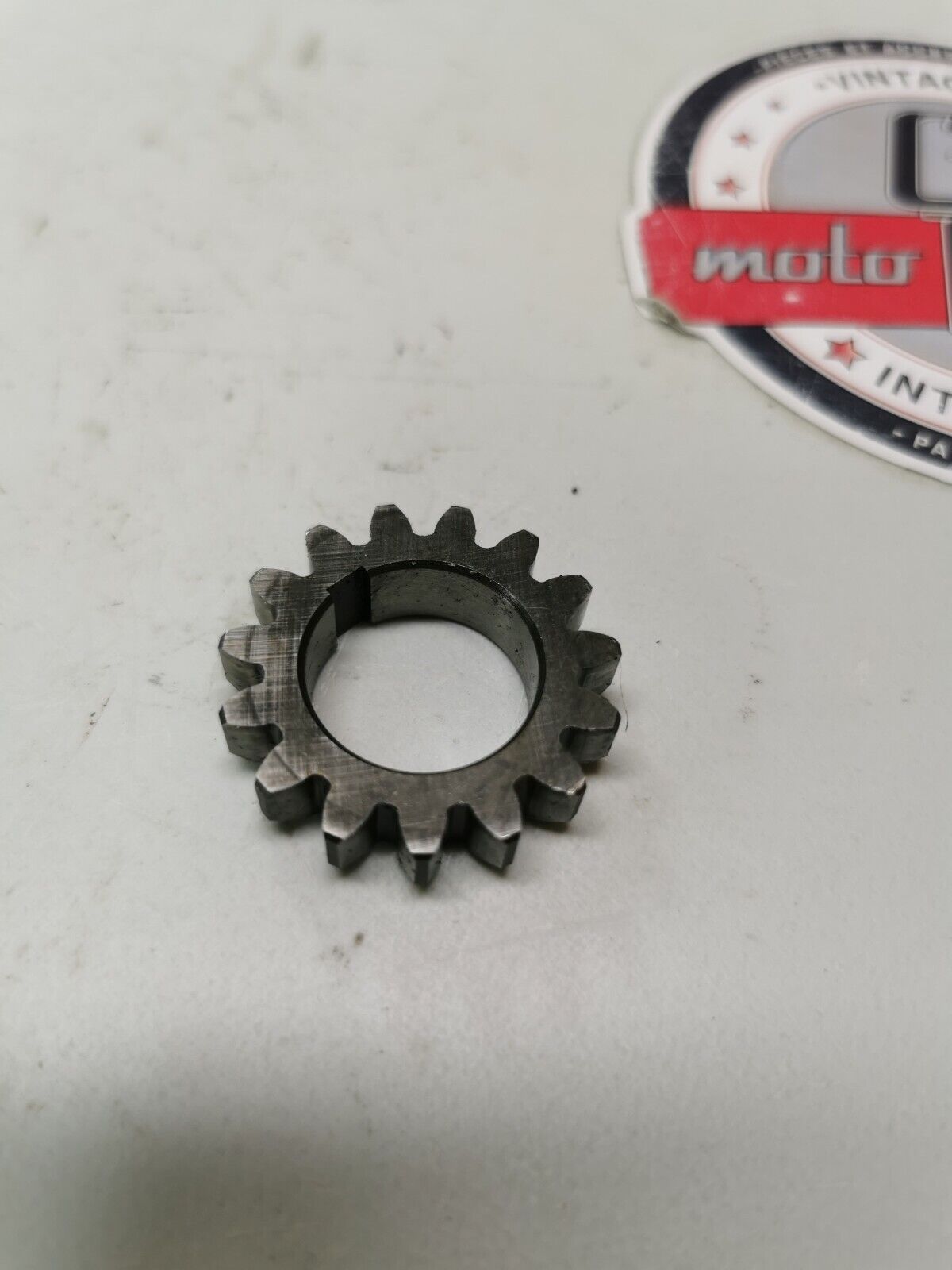 Suzuki DR200 1987 oil pump drive gear SP200