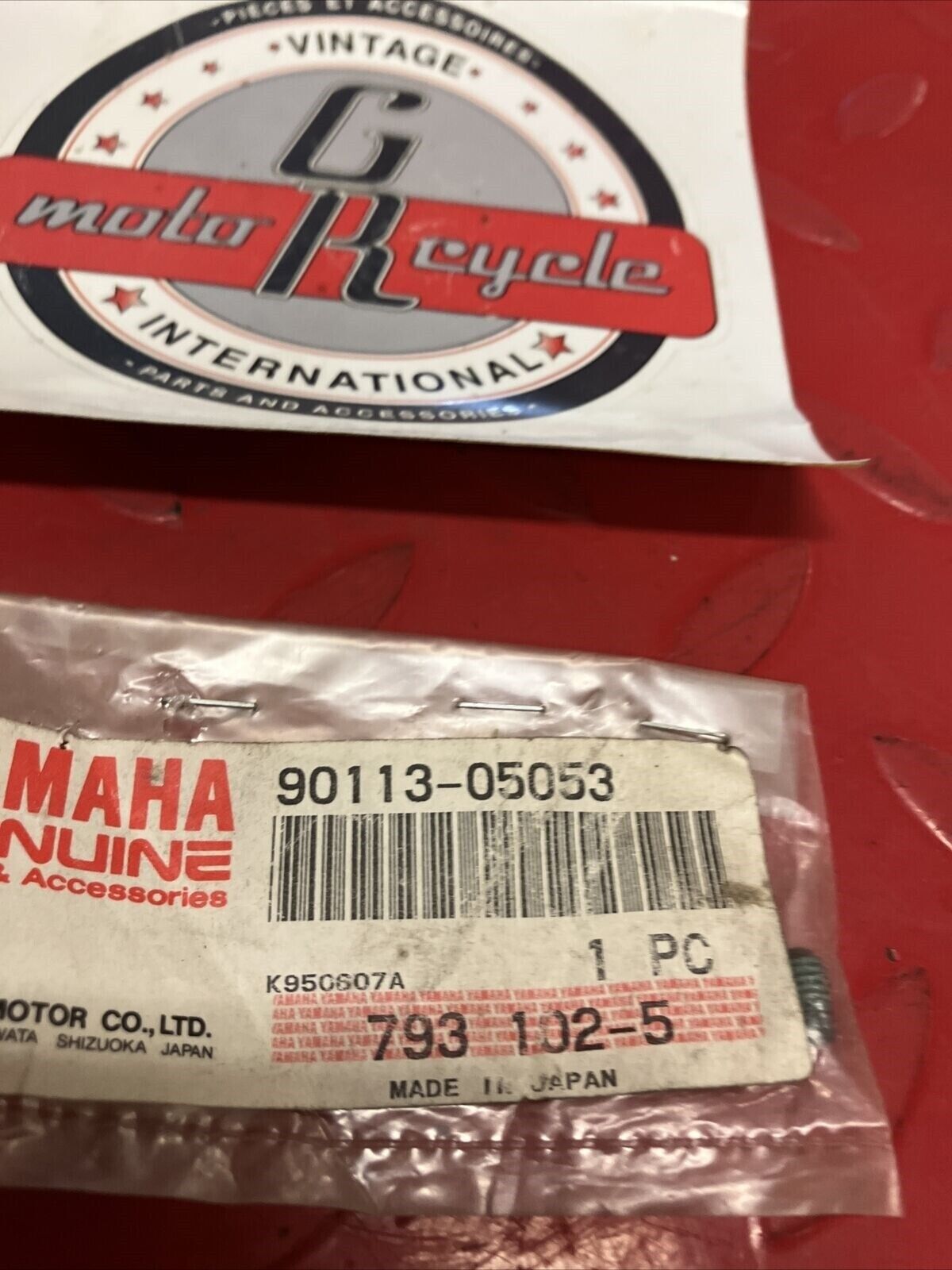 NOS YAMAHA BOLT SET 90113-05053-00 SUB BY 90113-05041-00 Y61