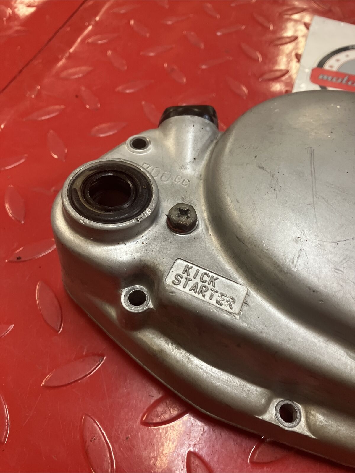 Suzuki RV90 1976 right crankcase clutch cover