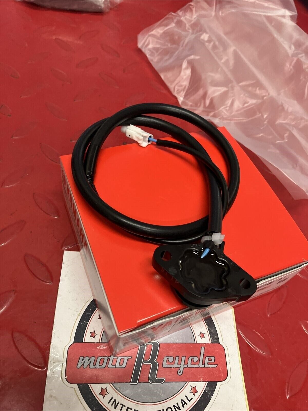 NEW NOS YAMAHA YZ450f 2006 - 2009 NEUTRAL SWITCH ASSY 2S2-82540-01-00 Y104
