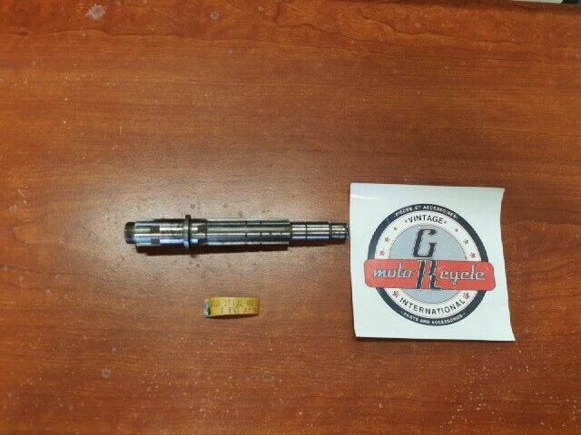 NOS Yamaha AG100H AT2 CT2 DT100 DRIVE AXLE 315-17421-01 SUB 315-17421-00-00 Y141