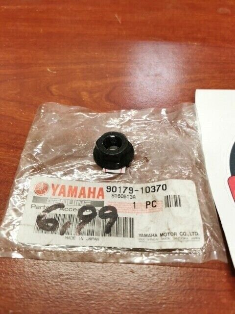 NOS Yamaha CW50 CA50 XVZ12 XVZ13 SPECIAL SHAPE NUT 90179-10370-00 Y102