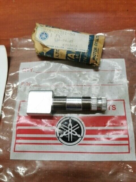 NOS Yamaha 1974 RD250 RD350 CAMSHAFT 278-25351-00-00 SUB 4L0-25351-00-00 Y167
