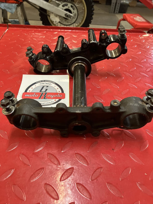 Yamaha DT200 1984 triple clamp tree steering stem crown top bridge