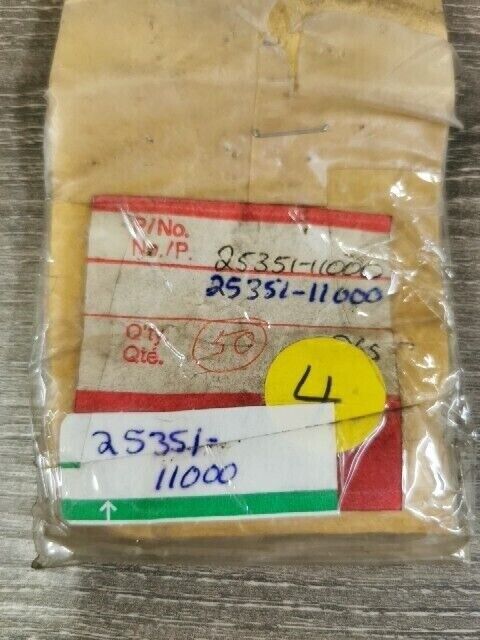 NOS SUZUKI ALT125 DS100 DS125 KT120 LT4WD STOPPER GEAR SHIFTING 25351-11000 S57