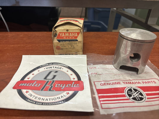 NOS Yamaha 1973 AT2M 1972 1973 ATMX PISTON O/S 0.25 318-11635-00-00 Y175