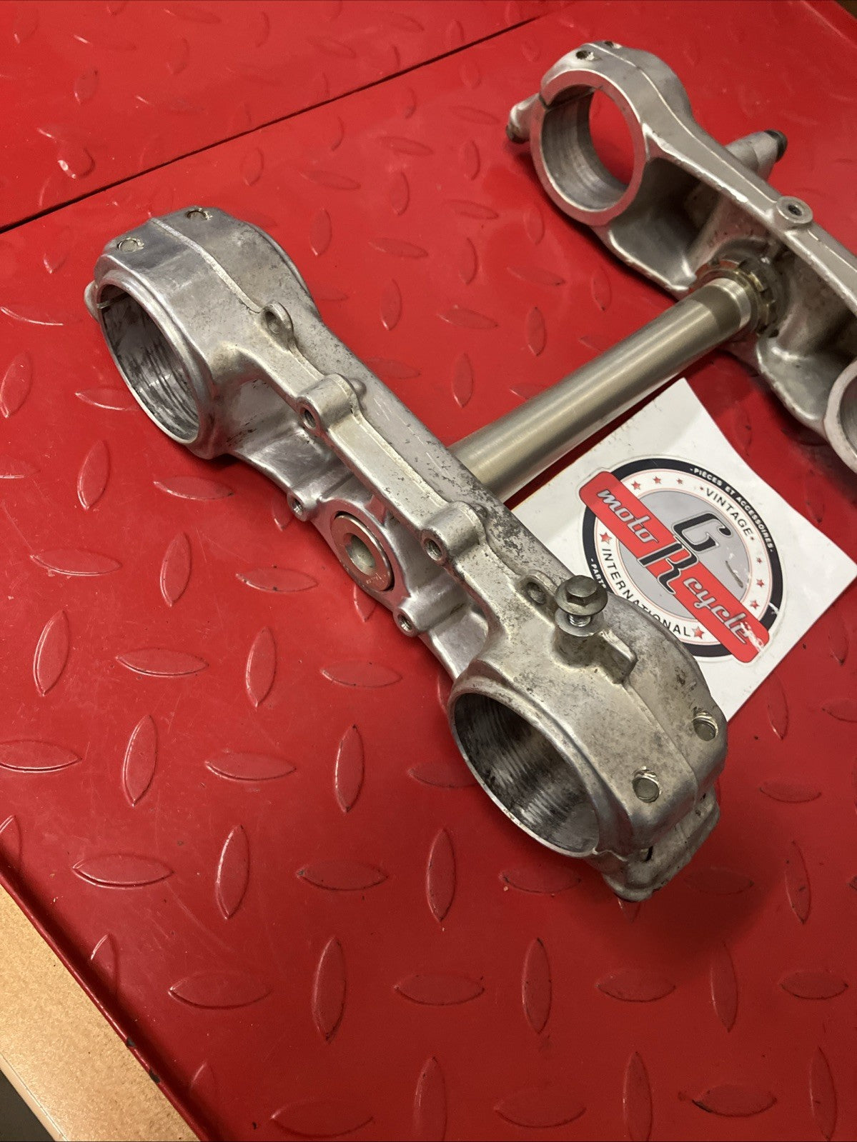 Honda CR250R 1991 Steering stem top bridge triple tree clamp 1990