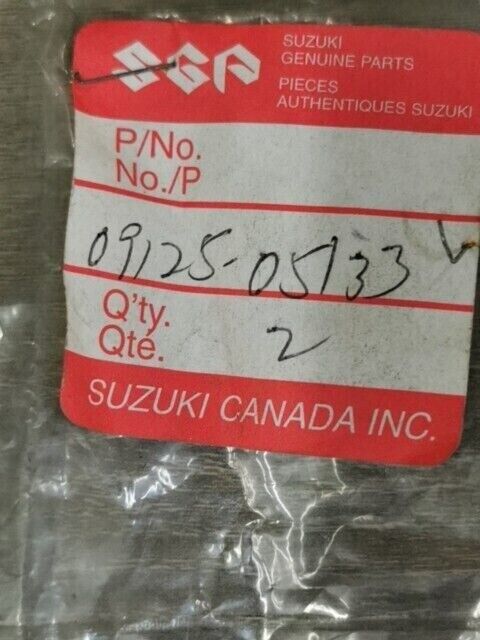 NOS SUZUKI GS500F 2004 - 2009 GSXR1000 2005 - 2008 SCREW 5X18 09125-05133 S47