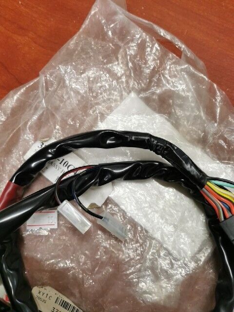 NOS Suzuki 2003 - 2009 AN650 HANDLE SWITCH 37200-10G41 S33