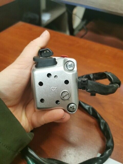 Suzuki BOULEVARD 2005 - 2009 VL1500 VL1500T HANDLE SWITCH 37400-10FB0 S33
