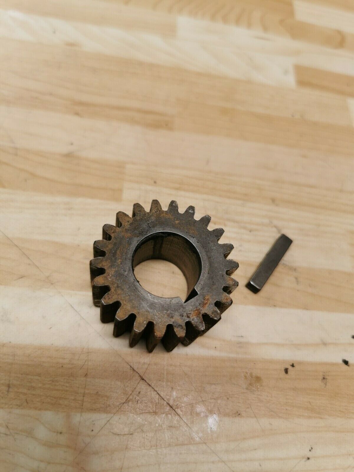Yamaha XT200 1982 crankshaft primary drive gear 22T 1983