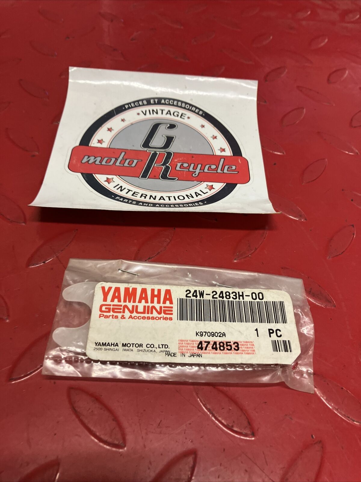 NEW NOS YAMAHA BAND 24W-2483H-00-00 Y61