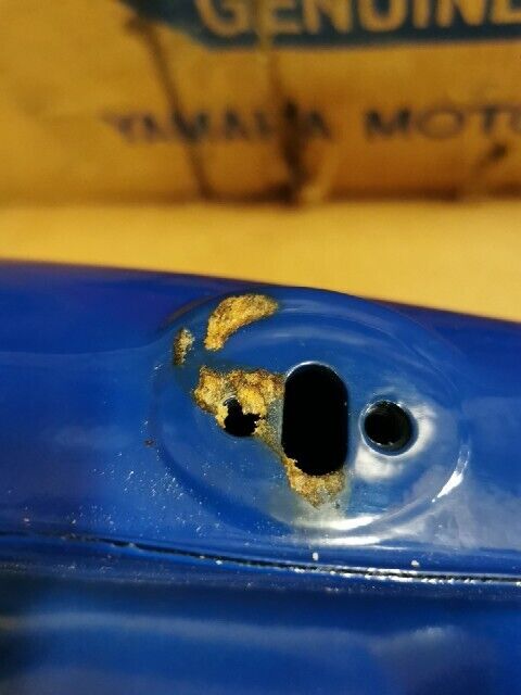 NOS Yamaha 1976 RD200 FUEL TANK (FRENCH BLUE) 398-24110-Y0-04