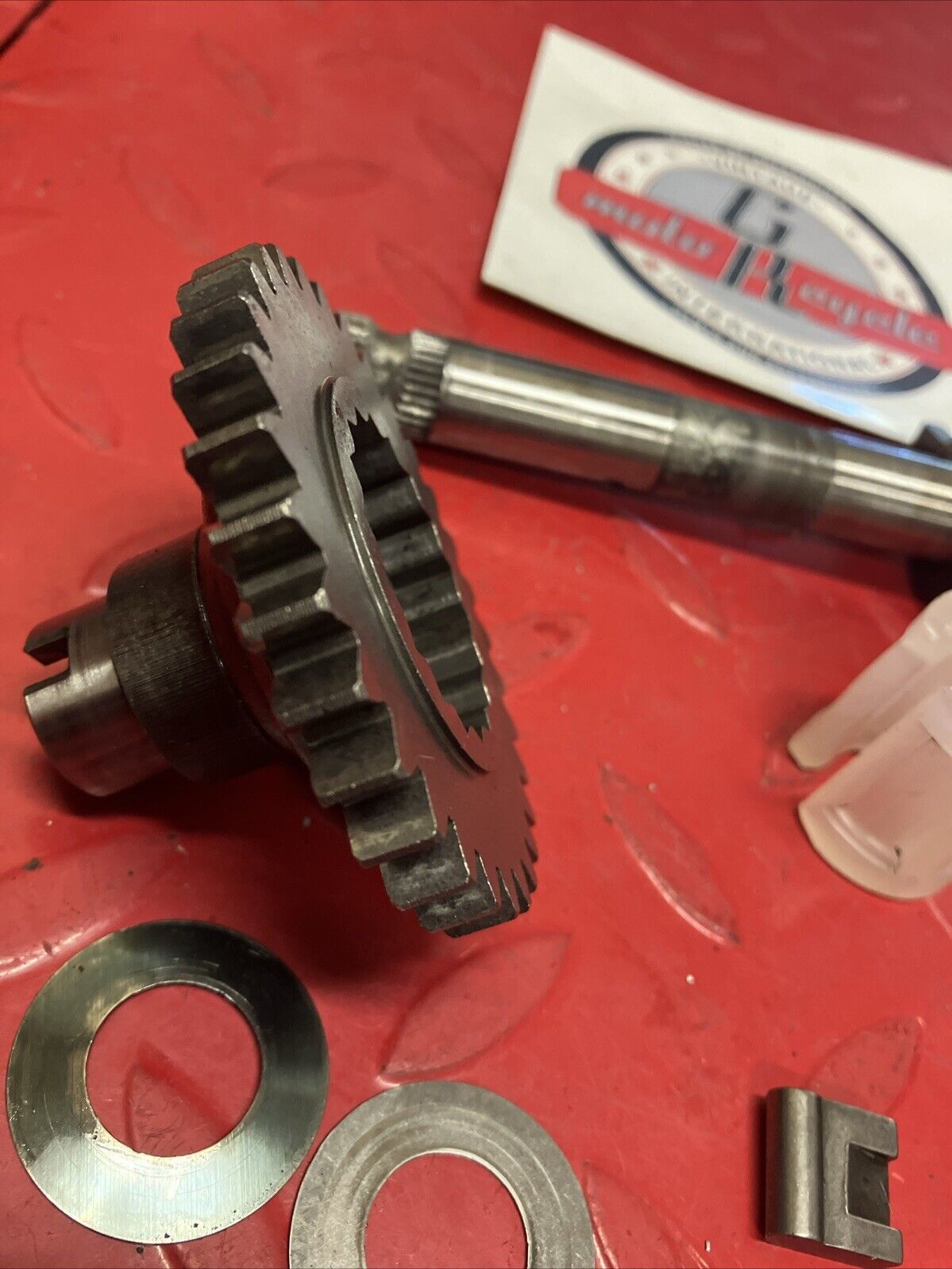 Suzuki RV90 1975 kickstarter kick starter shaft spindle gear