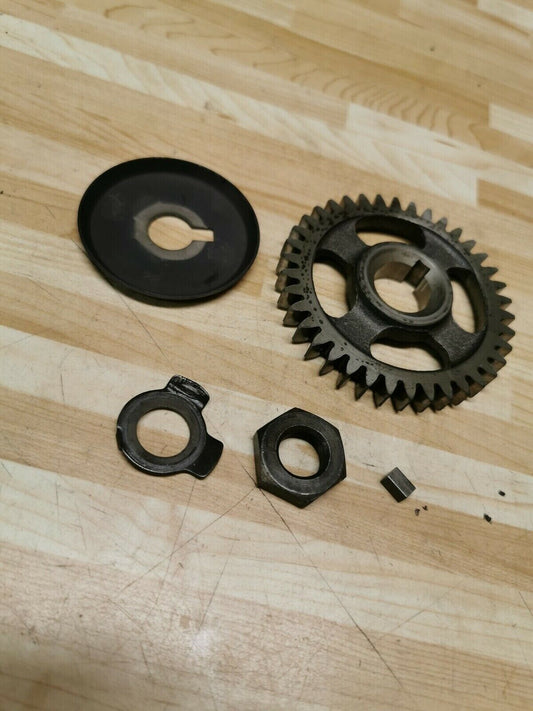 Yamaha TT225 1986 crankshaft counter balancer shaft weight gear 1987