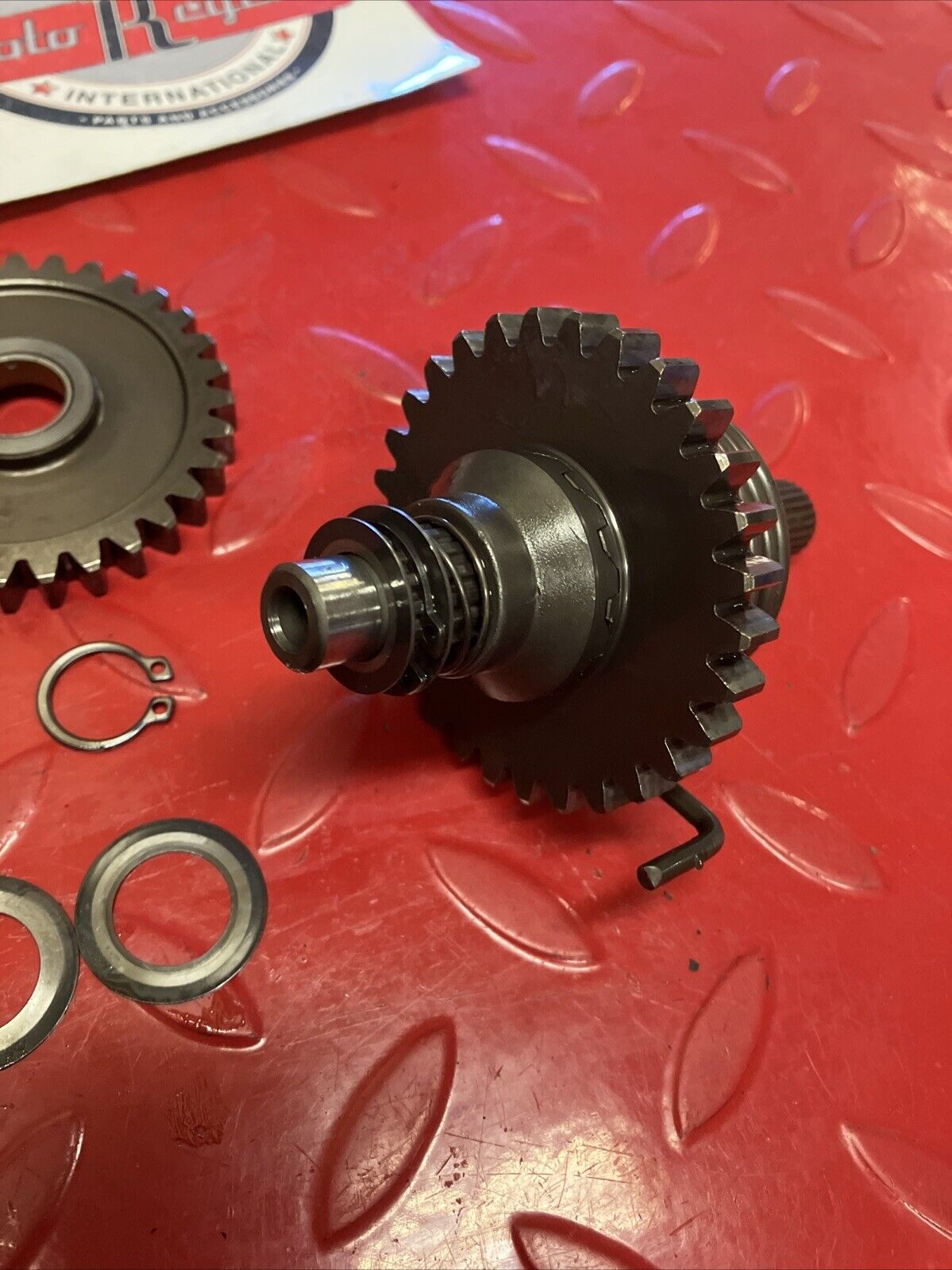 Kawasaki KX125 1987 kickstarter kick starter spindle shaft idle gear 1985 1986