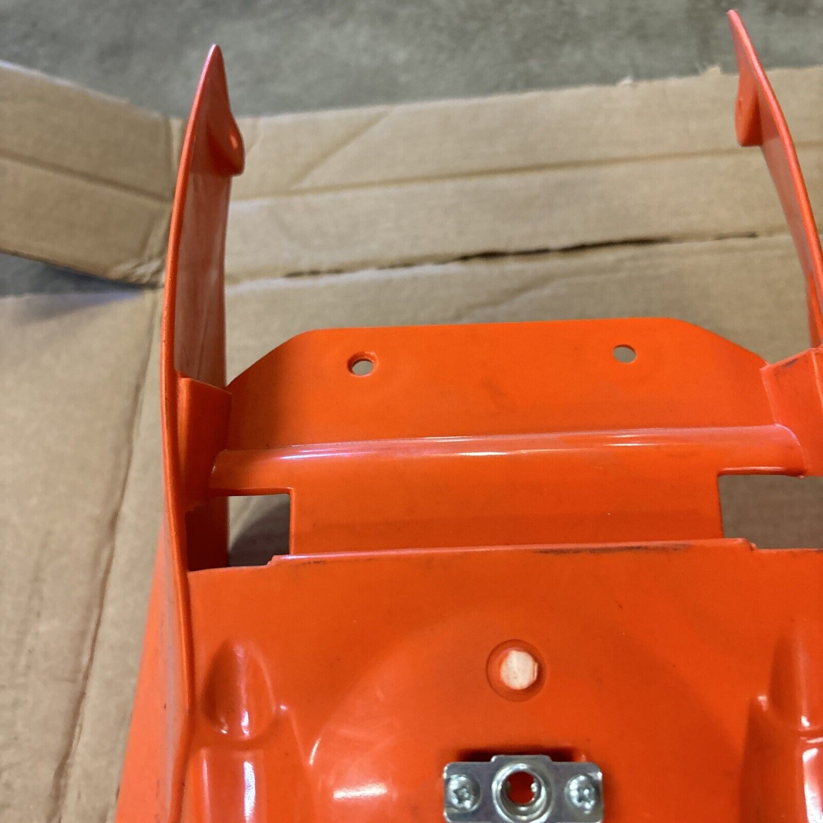 NOS UF0 PLAST KTM REAR FENDER ORANGE WITH SIDE PANELS KT03073-127