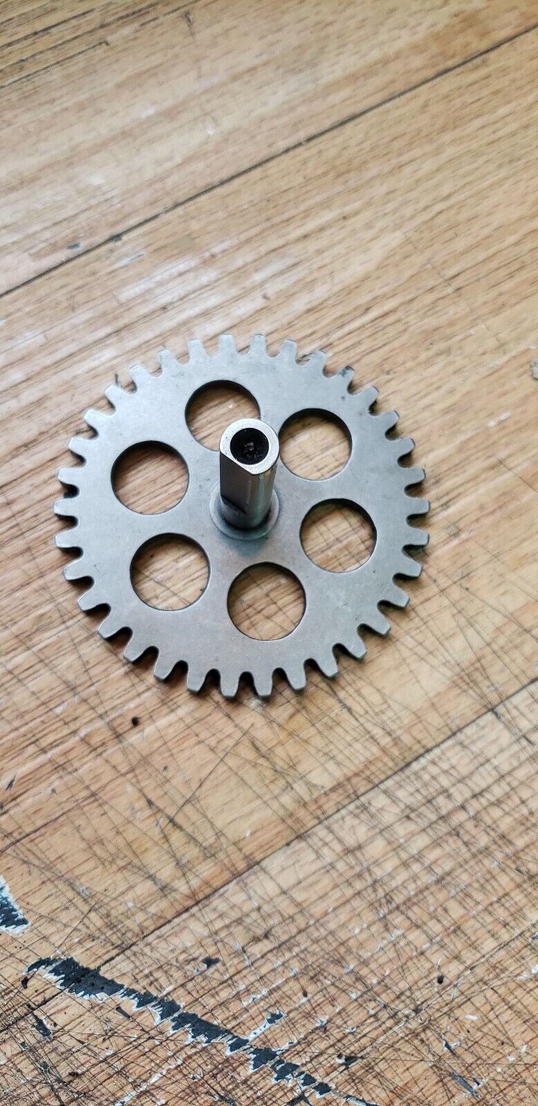 Honda XR350R 1984 oil pump driven gear XL350R 1985 15140-KF0-010