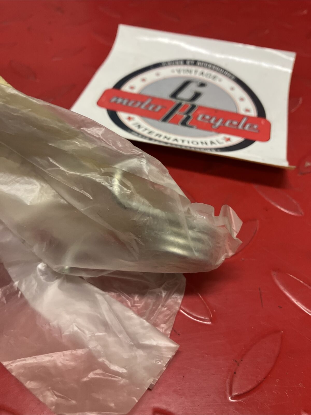 NOS YAMAHA YZ125 1980 1981 1982 REAR BRAKE PEDAL SPRING 90508-32438-00 Y64