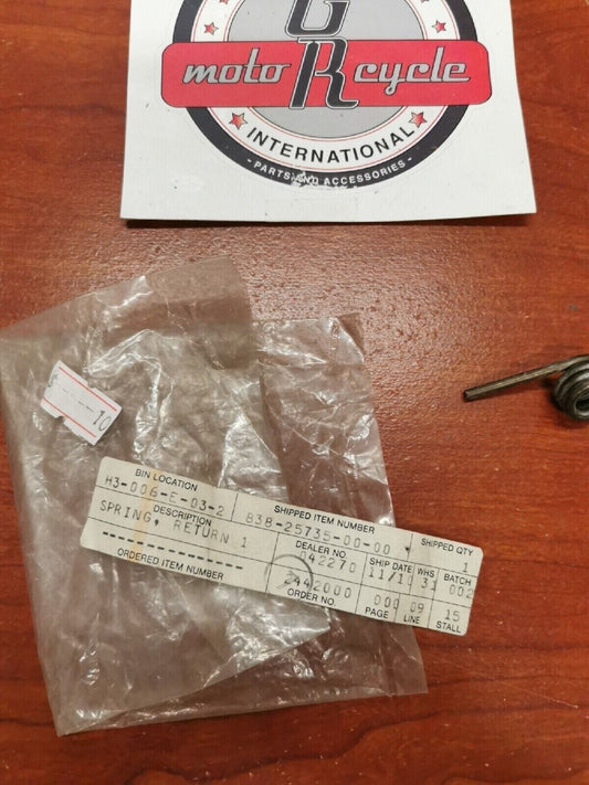 NOS Yamaha RETURN SPRING 1 838-25735-00-00 Y68